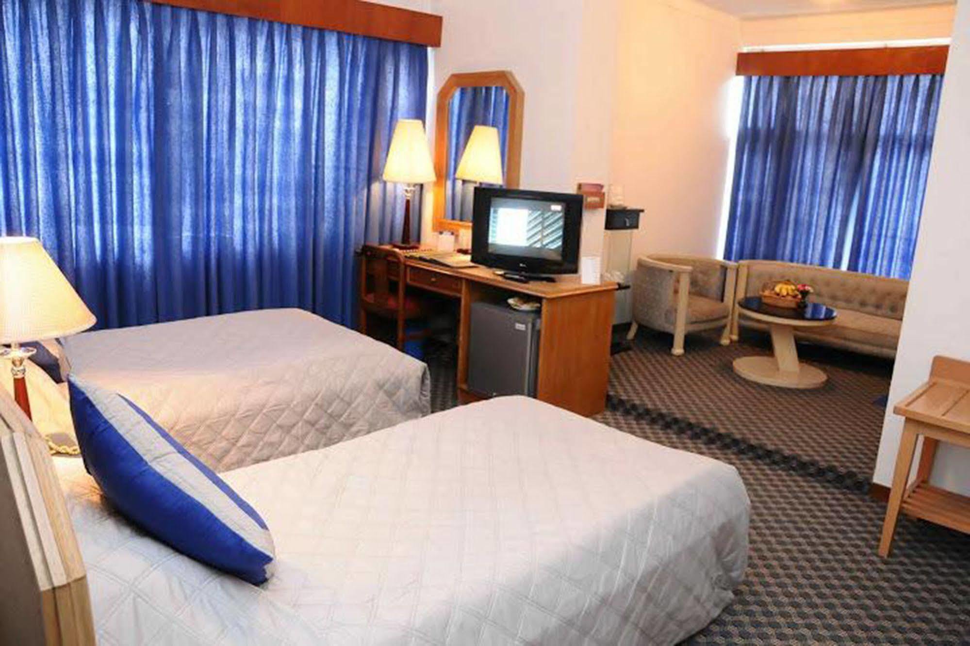 Hotel Clarion Jawalakhel Lalitpur Buitenkant foto